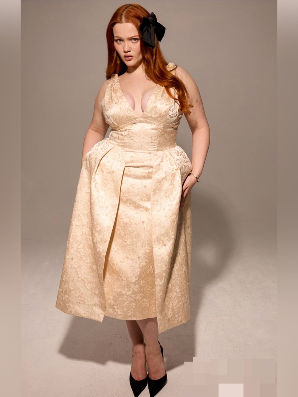 House of cb PALOMA Ivory Metallic Jacquard Midi dress - Picture 9 of 16
